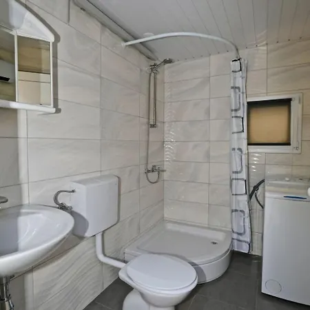Manora Pool Gaestehaus By Interhome